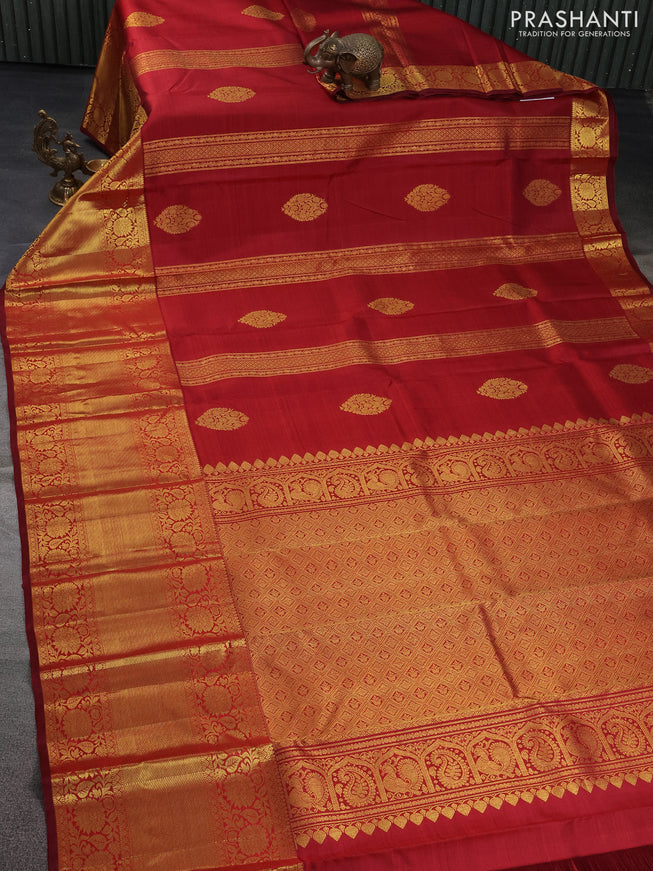 Pure kanchipuram silk saree maroon with allover zari weaves & buttas and long floral zari woven border