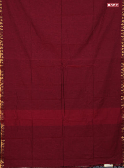 Bengal soft cotton saree maroon with plain body and zari woven border