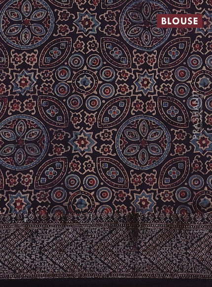 Chiniya silk saree pink and deep jamun with plain body and woven border