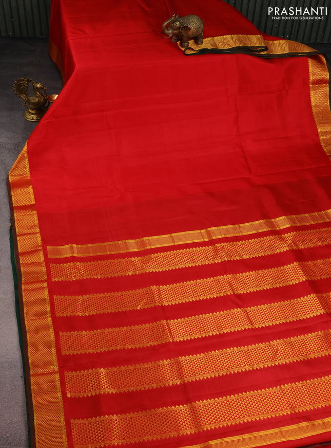 10 Yards silk saree red and green with plain body and zari woven border