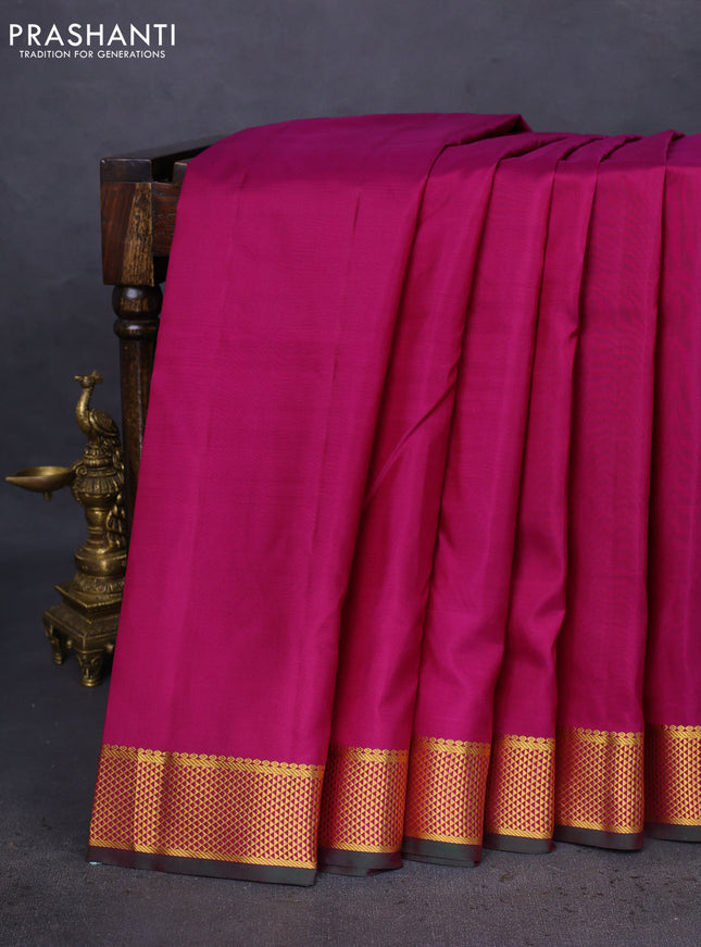 10 Yards silk saree deep purple and dark green with plain body and zari woven border