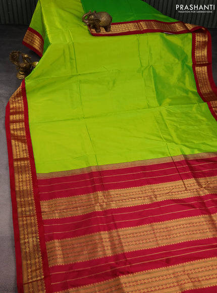 10 Yards silk saree fluorescent green and dark magenta pink with plain body and zari woven border