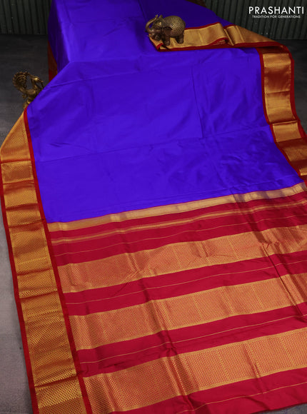 10 Yards silk saree blue and maroon with plain body and zari woven border