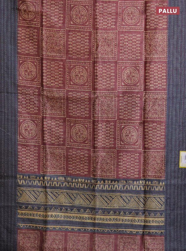 Semi tussar saree pastel maroon and grey with allover batik prints and katha stitch work pallu & border