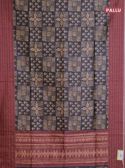 Semi tussar saree grey and maroon shade with allover batik prints and katha stitch work pallu & border