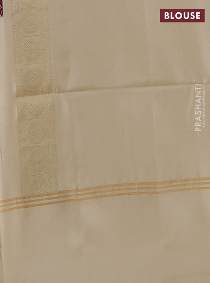 Kanchipuram soft silk saree ream with plain body and zari woven simple border