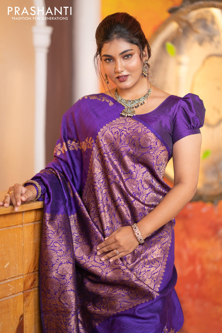 Banarasi raw silk saree violet with allover thread & zari weaves in borderless style