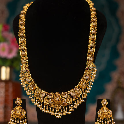 Collection image for: Antique Haaram