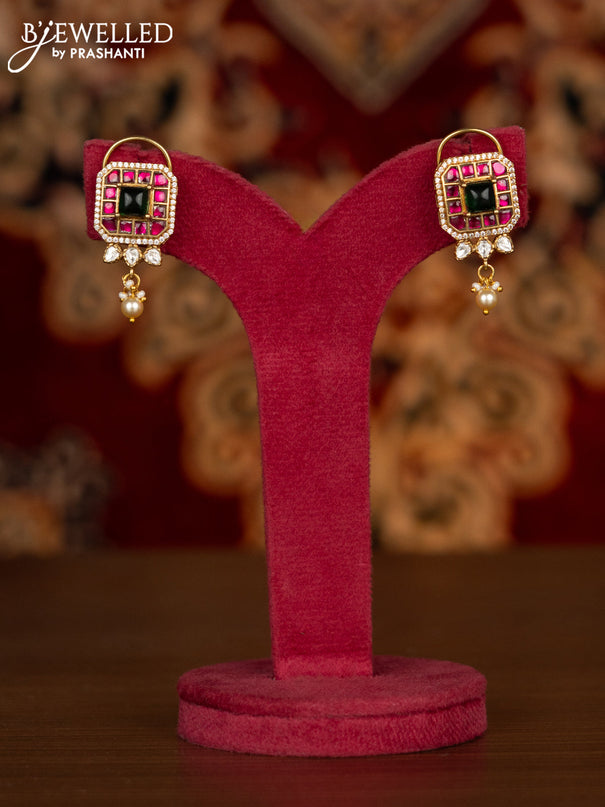 Antique chain with jadau kundan stones and pearl hangings