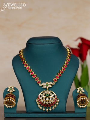 Jadau necklace with kemp jadau kundan stones and pearl hangings
