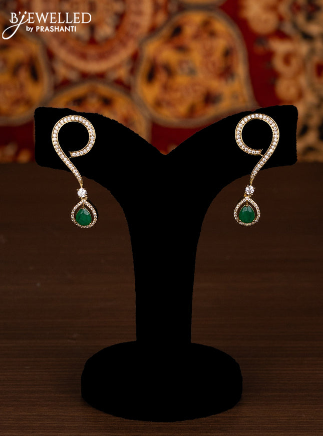 Ring type choker parrot design with emerald and cz stones