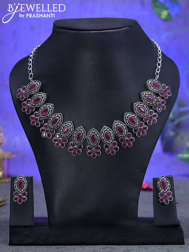 Oxidised necklace floral design with pink kemp stones