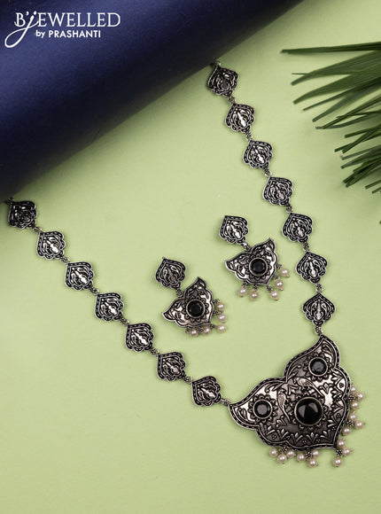 Oxidised haaram with black stones and pearl hangings