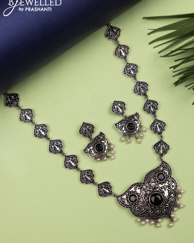 Oxidised haaram with black stones and pearl hangings