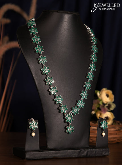 Oxidised haaram floral design with emerald stones