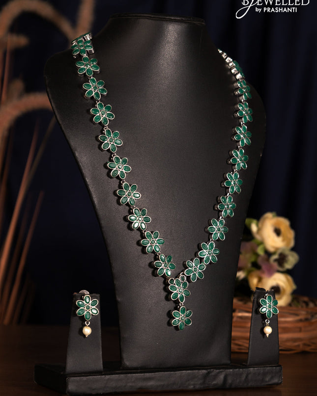Oxidised haaram floral design with emerald stones