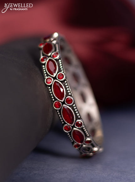 Oxidised bangle with ruby stones
