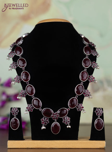 Oxidised necklace with ruby stones and pearl hangings