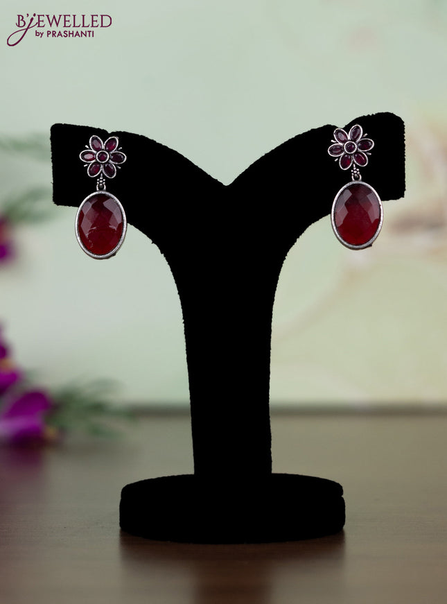 Oxidised necklace with ruby stones and pearl hangings