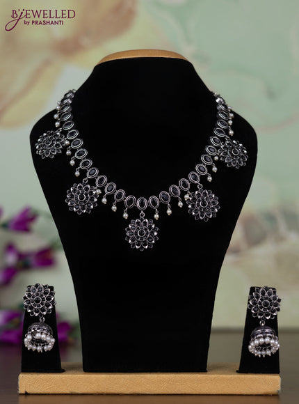 Oxidised necklace with black stones and pearl hangings