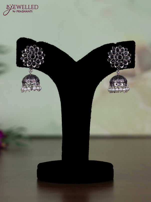 Oxidised necklace with black stones and pearl hangings