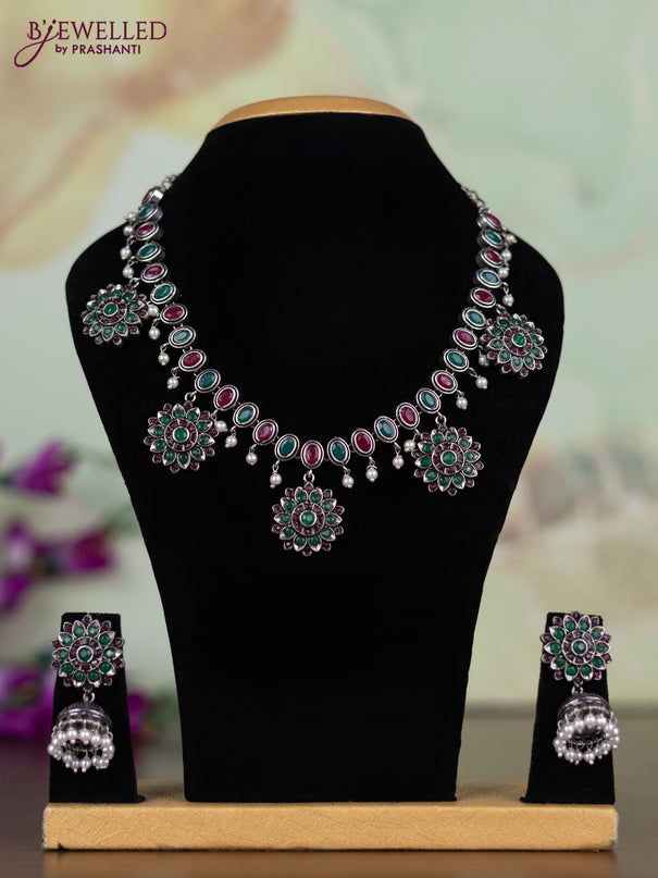 Oxidised necklace with kemp stones and pearl hangings