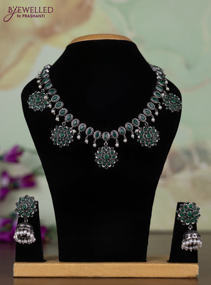 Oxidised necklace with emerald stones and pearl hangings