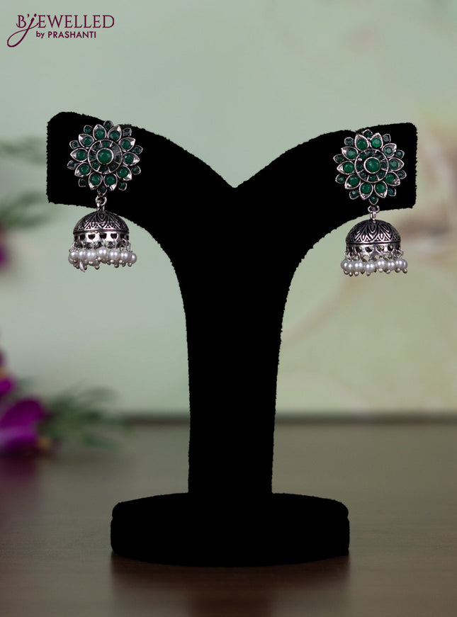 Oxidised necklace with emerald stones and pearl hangings