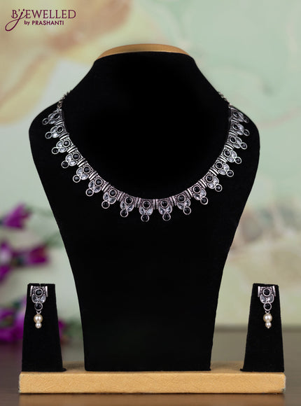 Oxidised necklace with black and white stones