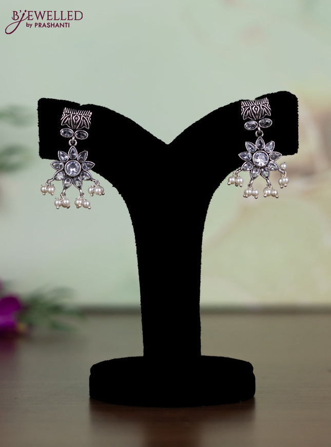 Oxidised necklace with white stones and pearl hangings