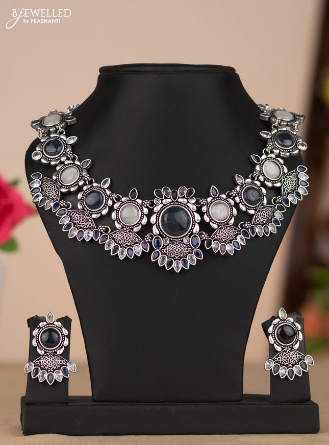 Oxidised necklace in white and blue stones