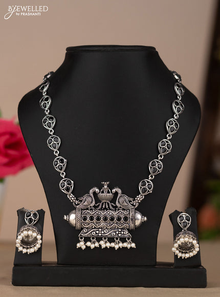 Oxidised necklace with peacock design and black stones