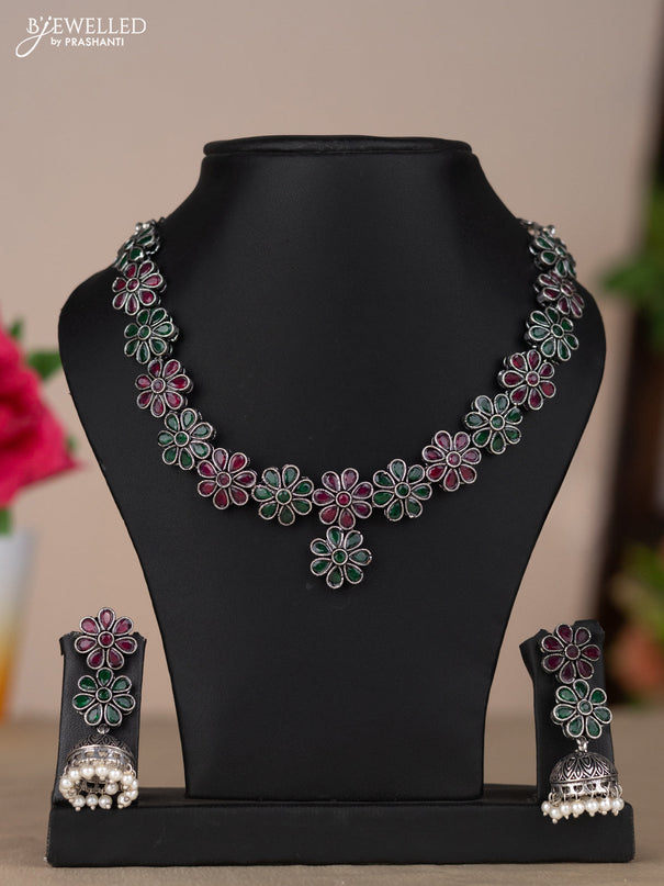 Oxidised necklace with floral design in multicolor stones