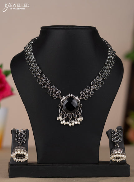 Oxidised necklace in black stones