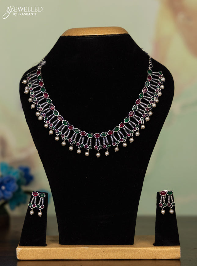 Oxidised necklace with kemp stones and pearl hangings