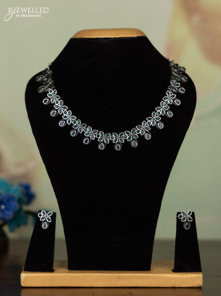 Oxidised necklace with emerald stones