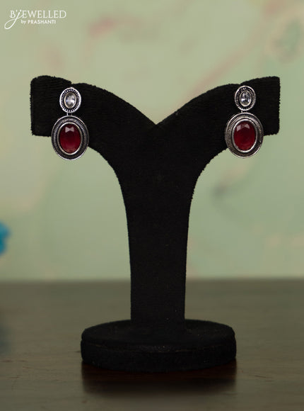 Oxidised necklace with ruby and white stones