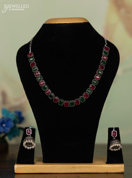 Oxidised necklace with kemp stones