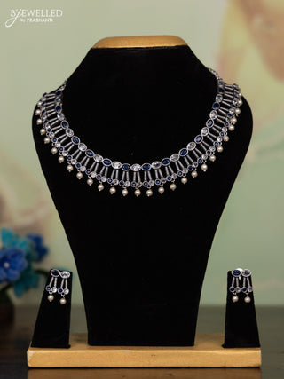 Oxidised necklace with sapphire & white stones and pearl hangings