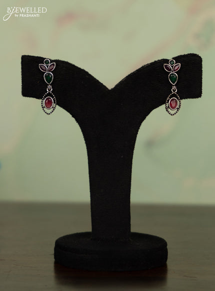 Oxidised necklace with kemp stones