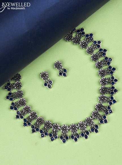 Oxidised necklace floral design with sapphire stones
