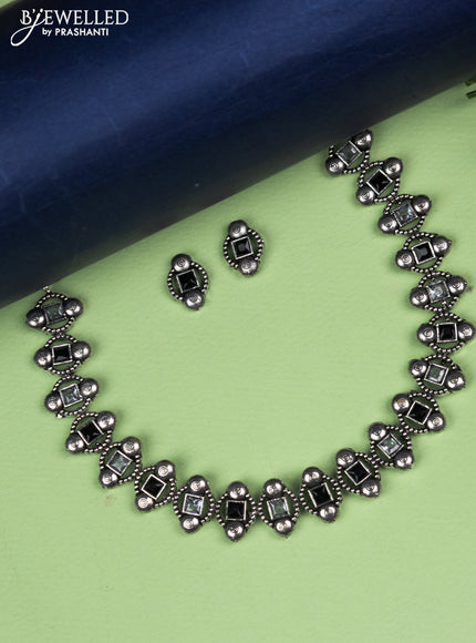 Oxidised necklace with black and white stones