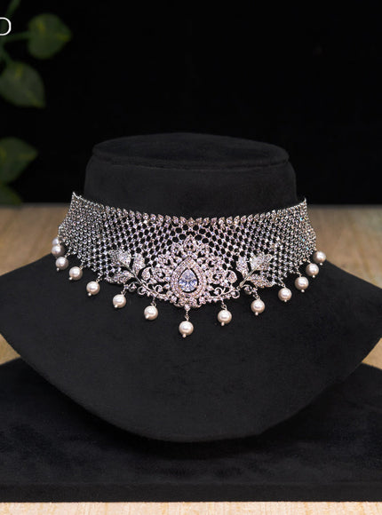 Zircon choker with cz stones and pearl hangings