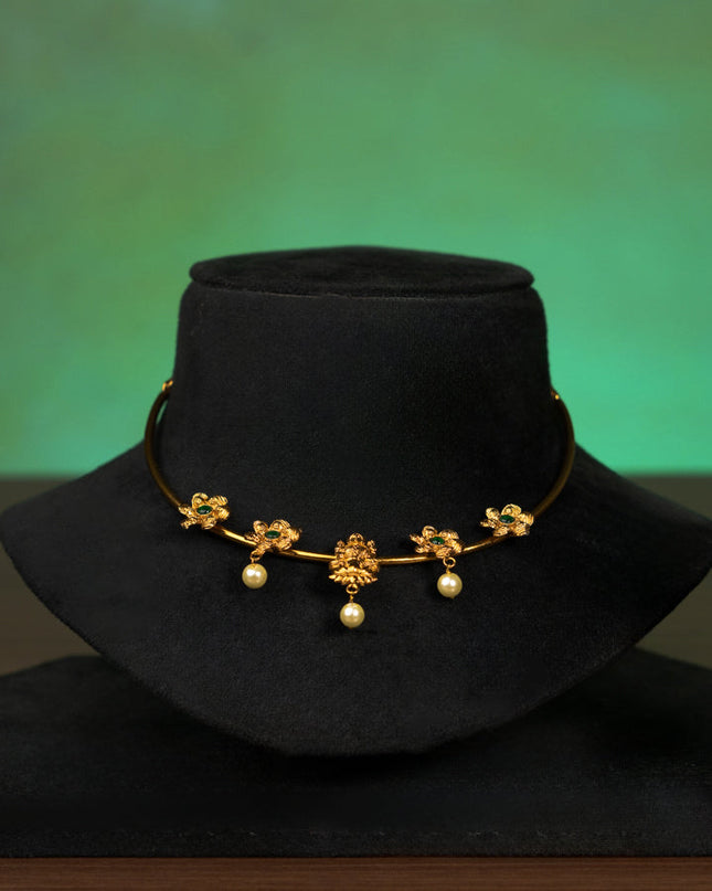 Antique ring type choker green kemp stones with lakshmi pendant and pearl hangings