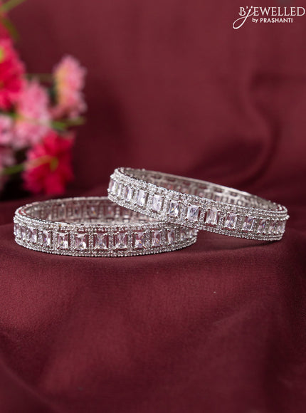Zircon bangle with cz stones