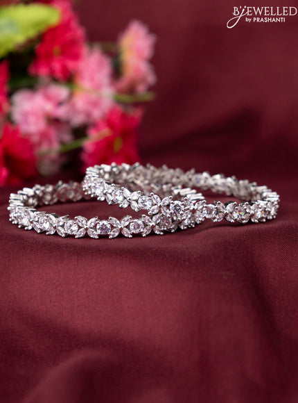 Zircon bangle with cz stones