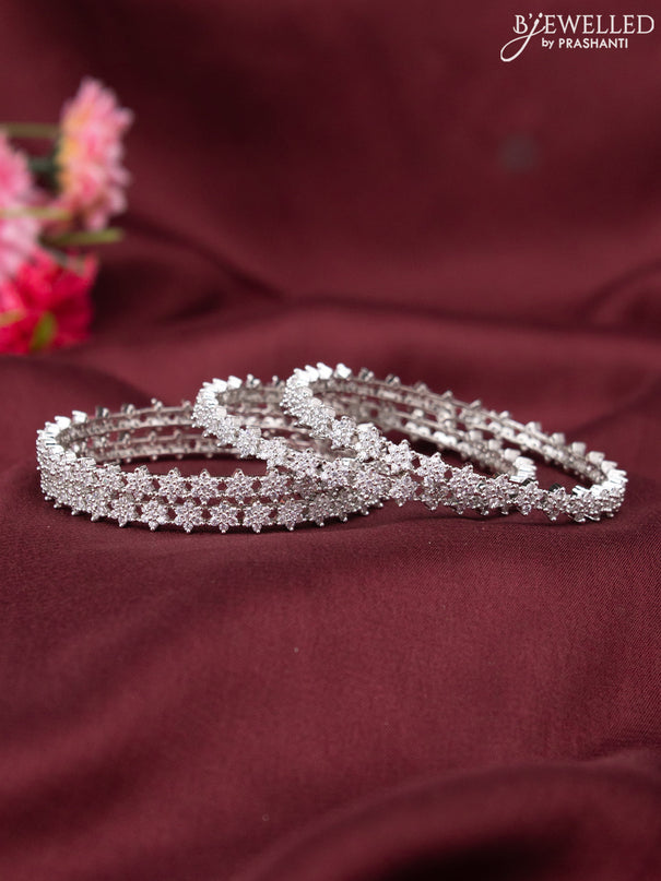 Zircon bangle with cz stones