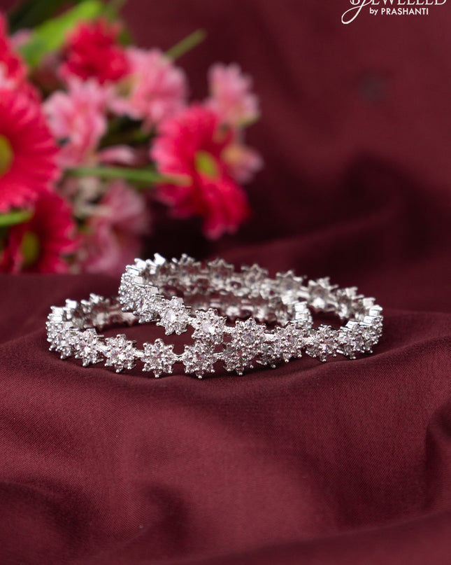 Zircon bangle with cz stones