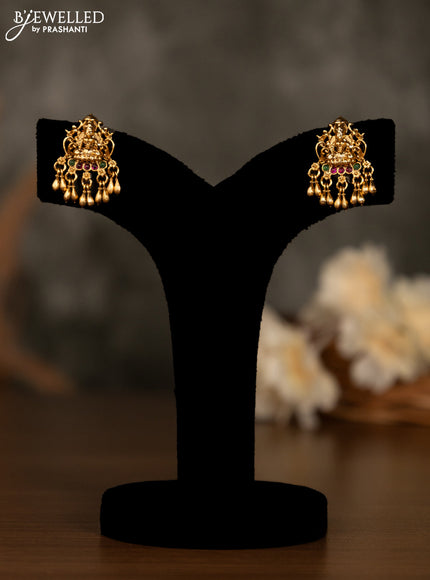 Antique pendant set lakshmi design with kemp stones and golden beads hanging