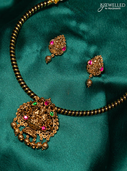 Antique ring type choker kemp stone with lakshmi pendant and golden beads hanging